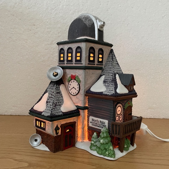 Department 56 Weather & Time Observatory Christmas Village North Pole Series - Picture 4 of 15